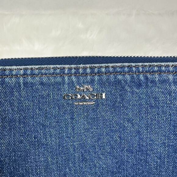 Coach Long Zip Around Wallet Wristlet In Silver /Indigo Denim CAO79 NWT - Picture 7 of 7